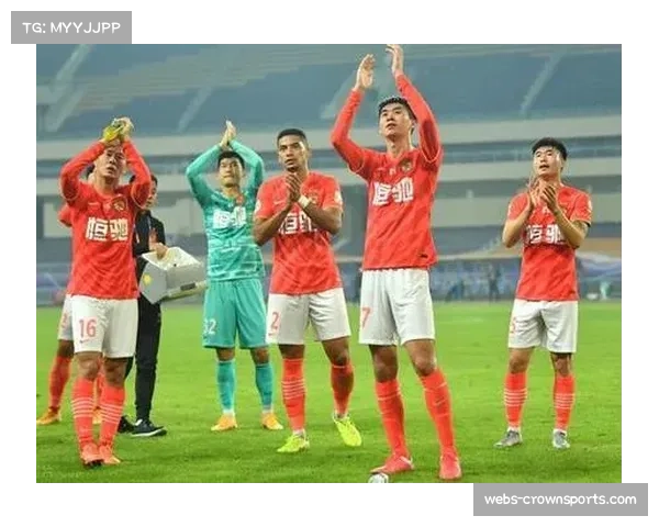 郑智以老带新策略 青岛西海岸主帅经验与年轻球员冲劲结合良好